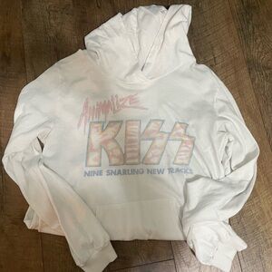 Graphic hoodie!! Sooo cute